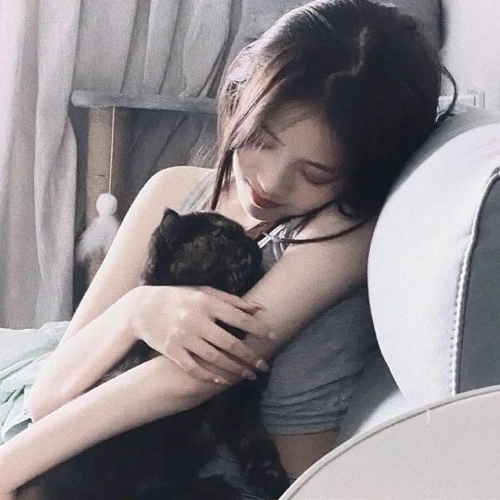穷街艳女